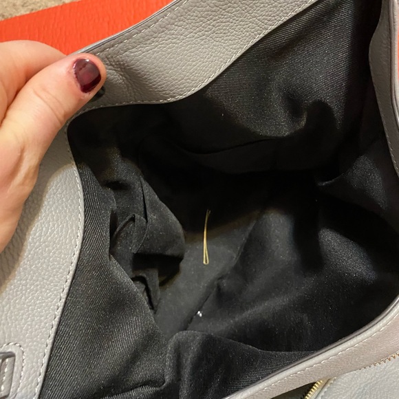 Vince Camuto magnetic clasp gray tote boho satchel with two handles GUC - Picture 3 of 9